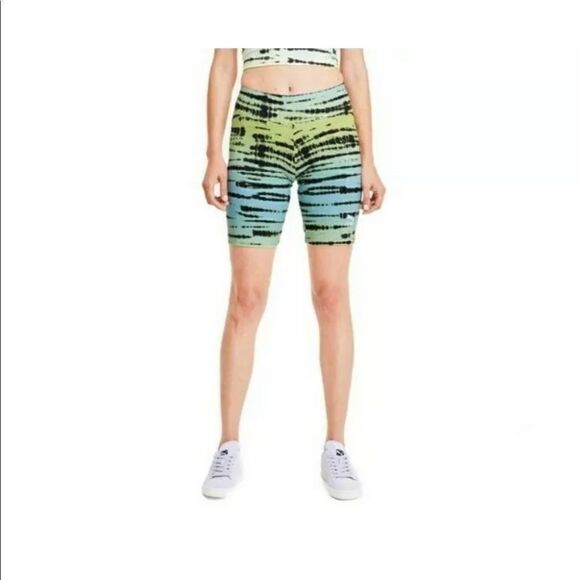Puma Women’s Tie Dye AOP Biker Shorts - Picture 4 of 5